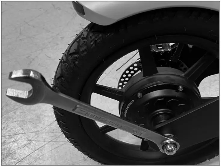 Razor W15110710048 Vector Motor Rear Wheel - Figure 3