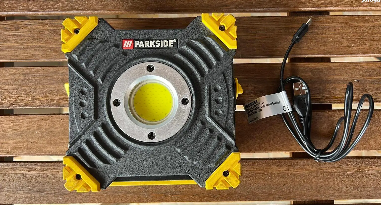 Parkside Akku-arbeitsstrahler Cordless Work Light Instruction Manual Parkside Akku-arbeitsstrahler Cordless Work Light Instruction Manual