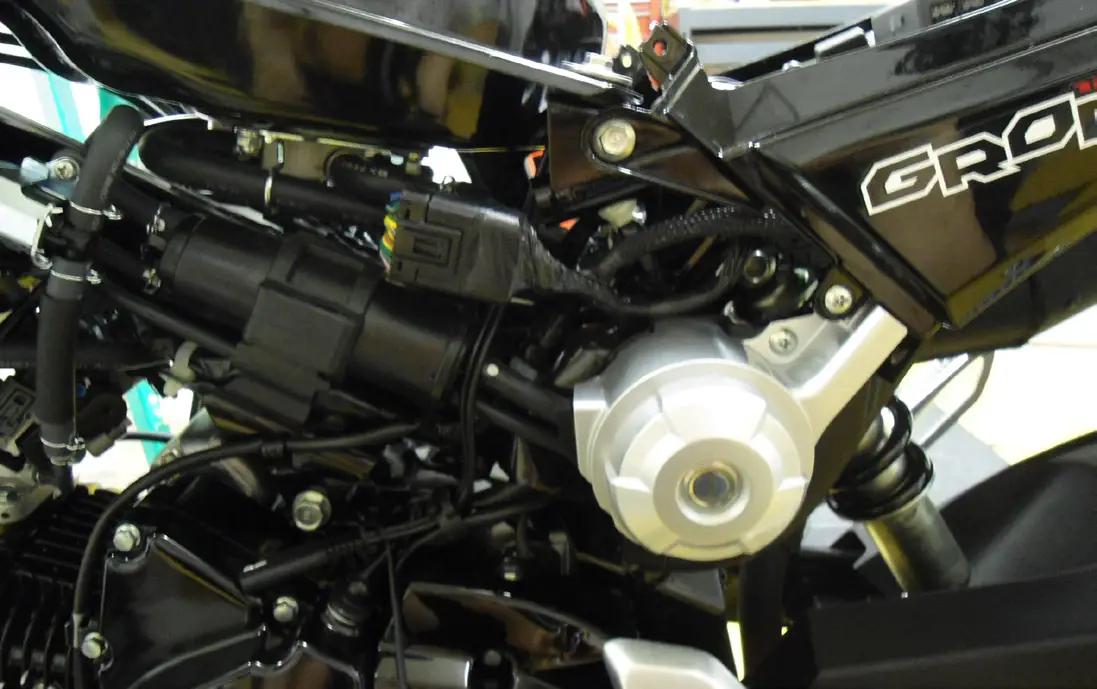 DYNOJET-PC6-16049-Power-Commander-05