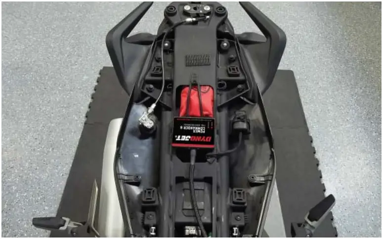 INSTALLING THE POWER COMMANDER 6