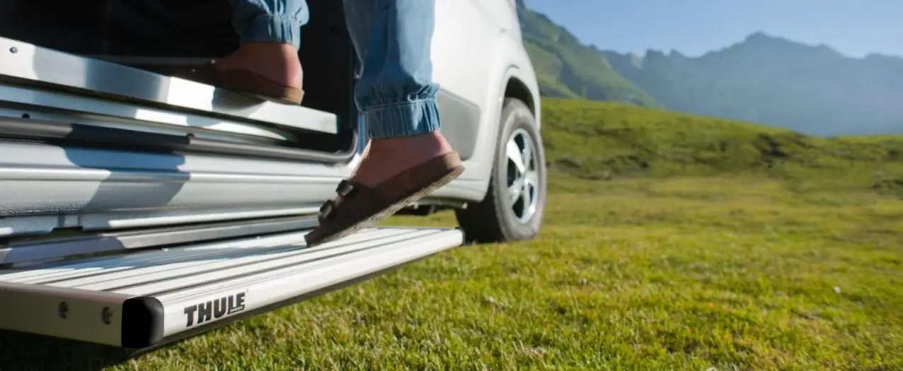 Thule 308766 Single Step V10 Manual 550 Aluminium Instructions Thule 308766 Single Step V10 Manual 550 Aluminium Instructions