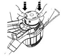 greenworks-STF305-String-Trimmer-FIG-22