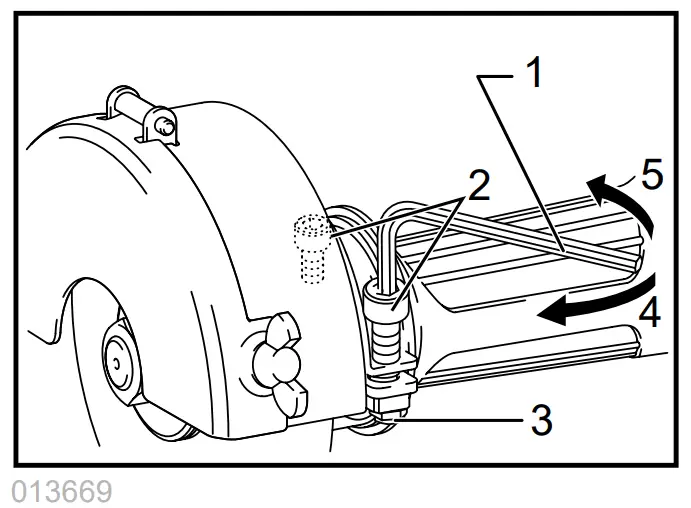 makita GS5000 125mm Straight Grinder Trigger - Switch action 1