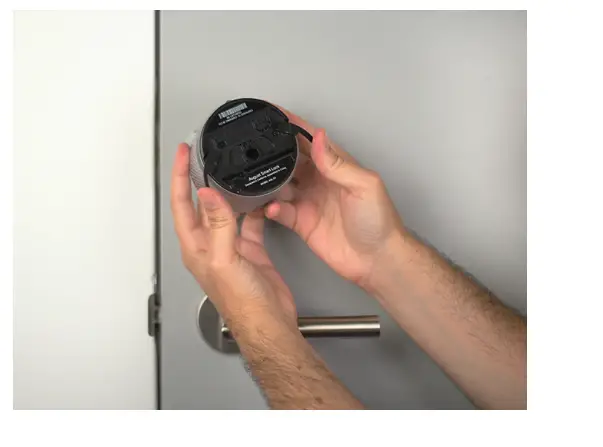 August-AUG-SL-CON-S03-Silver-Smart-Lock-Fig-9