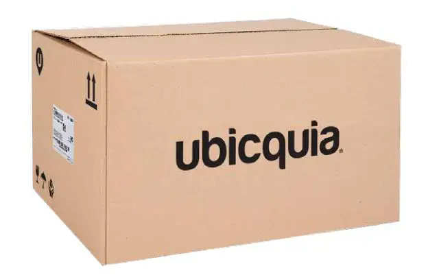 ubicquia APAI Ubihub Simply Connected Simply Smart - Open the top of the packaging
