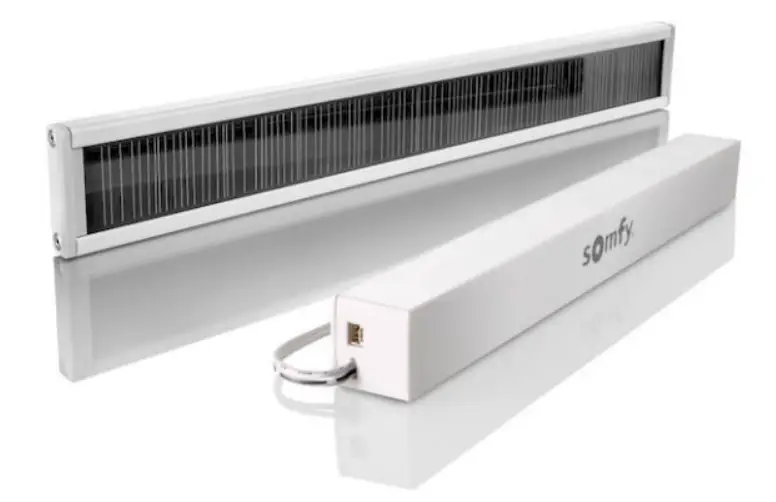 somfy-Uneils-Wire-fre-eLi-ion-Solar-Panel-product