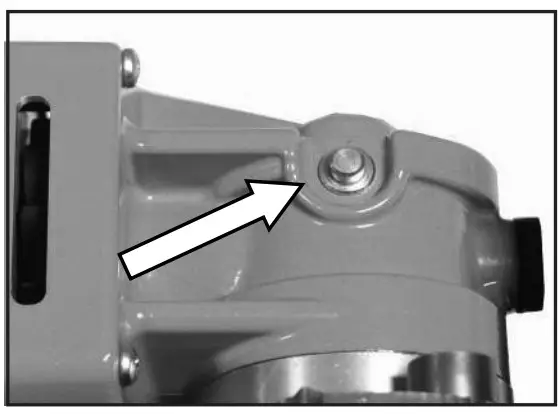 Press the spindle lock button to lock the work spindle.