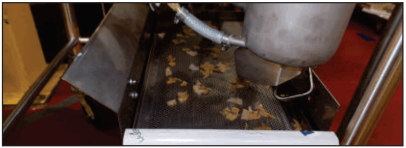 NOBLE I E SERIES I HH Low Temperature Tall Door Type Dishwasher - Cleaning