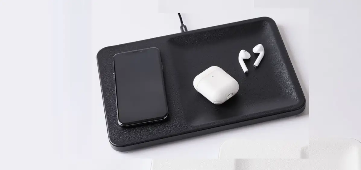 Raffel Systems Wctxx04 Wireless Charging Tray User Manual