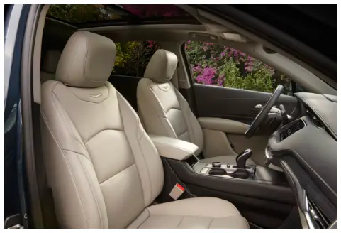 Cadillac 2023 XT4 - GLANCE