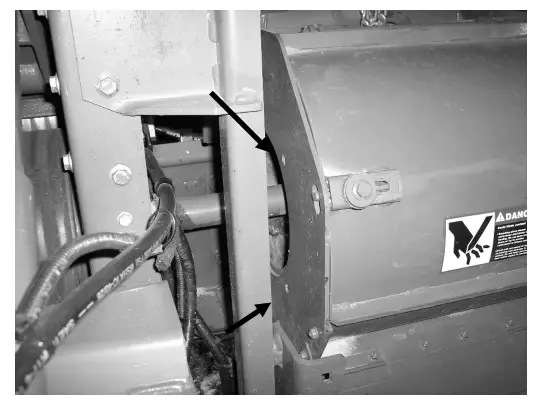 JOHN DEERE 676 7000 Series - 3