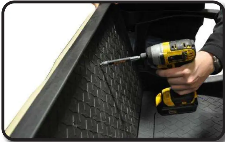 E-Z-GO-RXV-TITAN1000-2021-Titan-1000-Rear-Seat-FIG-17