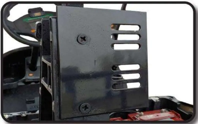 E-Z-GO-RXV-TITAN1000-2021-Titan-1000-Rear-Seat-FIG-9