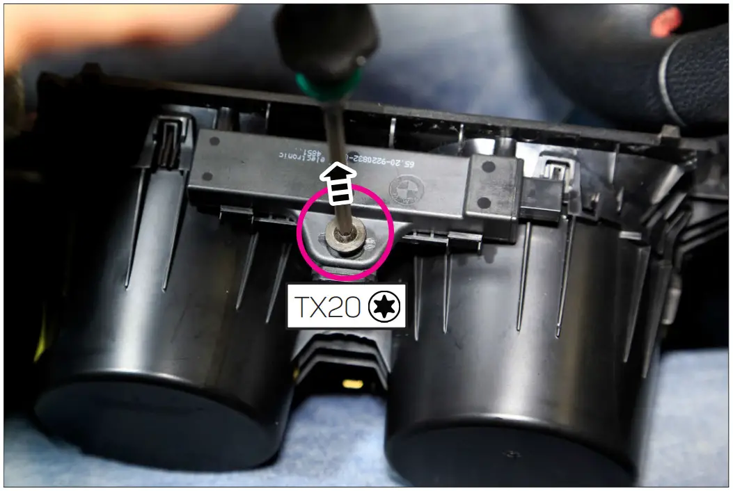 INBAY 241023 55 1 241023 55 2 Wireless Charging Tray - Figure 15