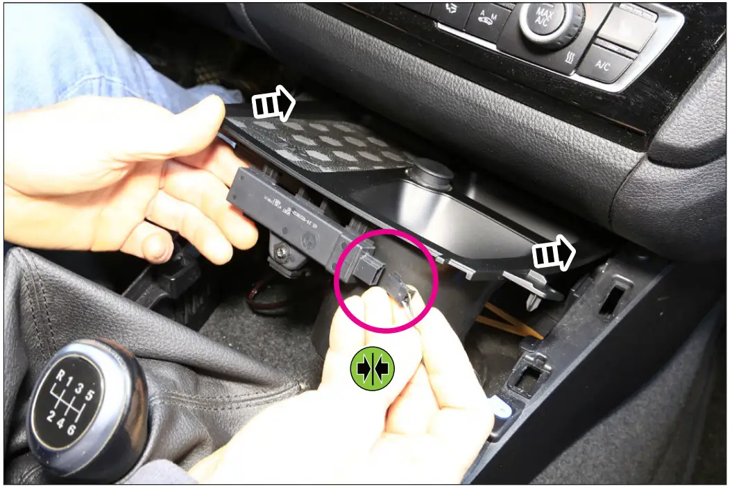 INBAY 241023 55 1 241023 55 2 Wireless Charging Tray - Figure 24