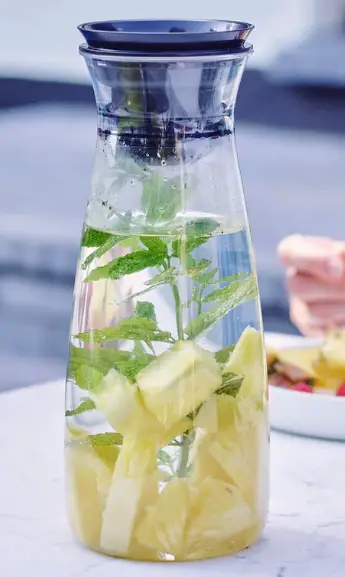 Tupperware Hydrolife 360 Carafe