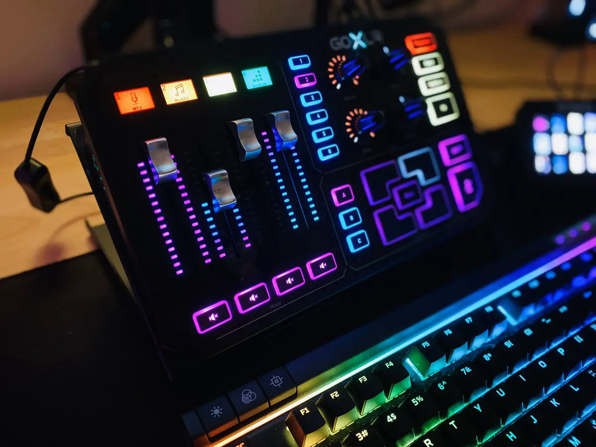 Tc Helicon Sound And Vocal Effects Online Broadcaster Platform User Guide