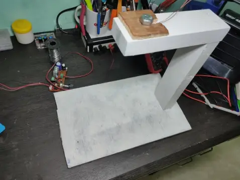 instructables-LEVITATING-BANANA-Electromagnetic-Levitation-FIG-13