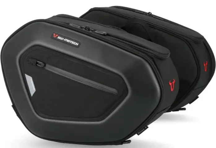 BC.HTA.22.740.30500 Saddlebag Set