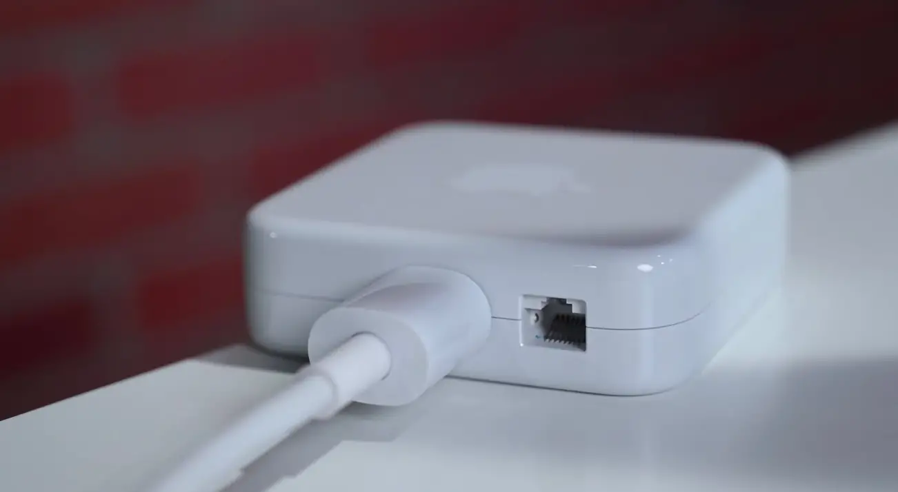 Apple A2657 Network Adapter User Guide Apple A2657 Network Adapter User Guide