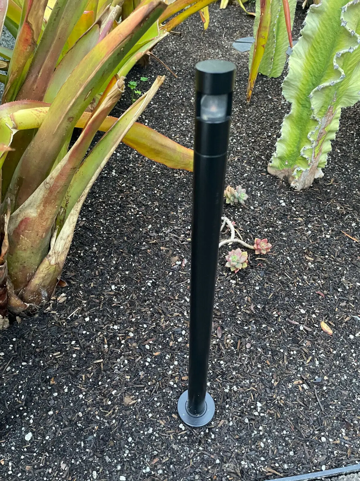 dals DCP-STKXX-BK LED Path Light