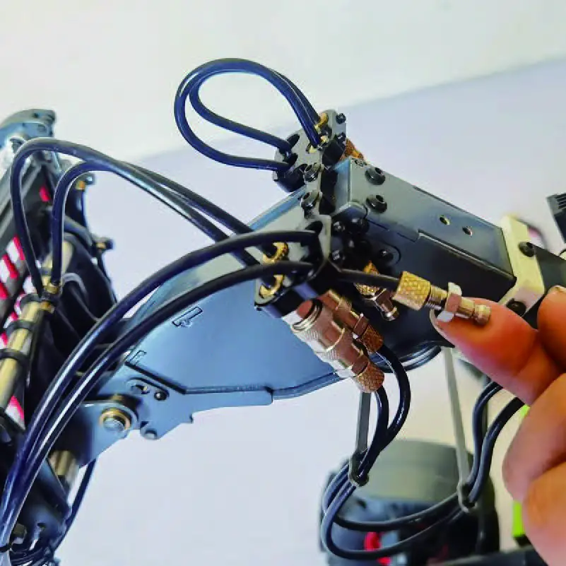 RC4WD-VV-JD00055-1-14-Grabber-Telescopic-Hydraulic-RC-Forklift-RTR-06