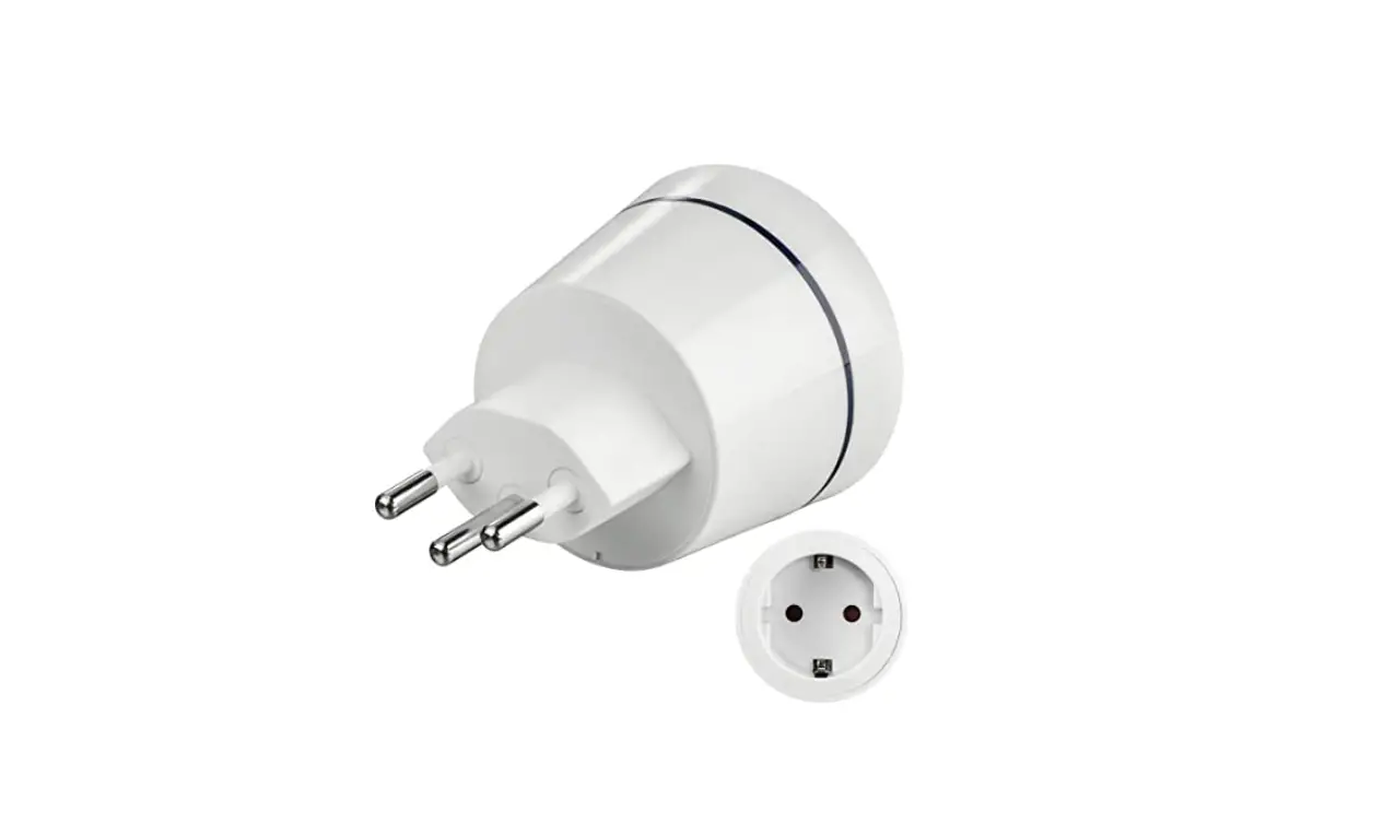 Hama 00121990 Travel Adapter Instruction Manual Hama 00121990 Travel Adapter Instruction Manual