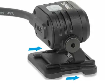 Insert the lamp head