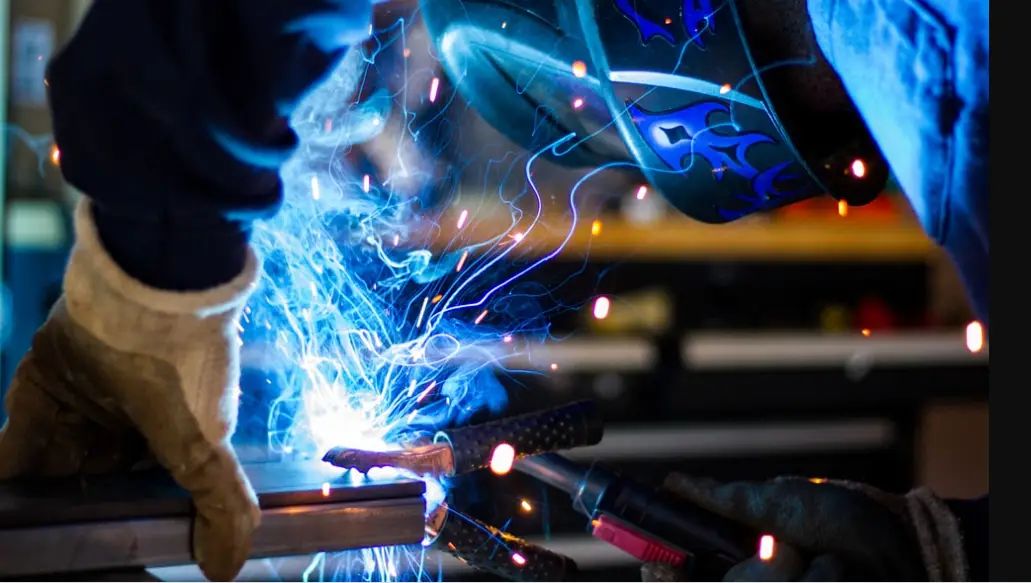 Clarke Mma200a 200a Mma Inverter Welder Instruction Manual Clarke Mma200a 200a Mma Inverter Welder Instruction Manual