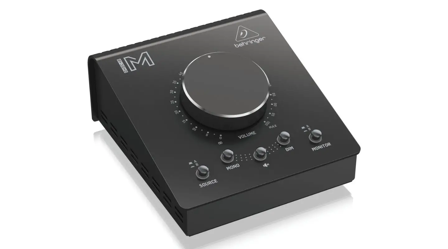 Behringer Studio M Premium Passive Studio Controller User Guide Behringer Studio M Premium Passive Studio Controller User Guide