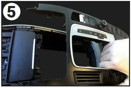 CONNECTS2 CT23AU13 Double DIN Fitting Kit- DASH DISASSEMBLY 5