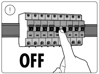 PHILIPS 1738930PN Outdoor Wall Light LED User Manual - Power Off