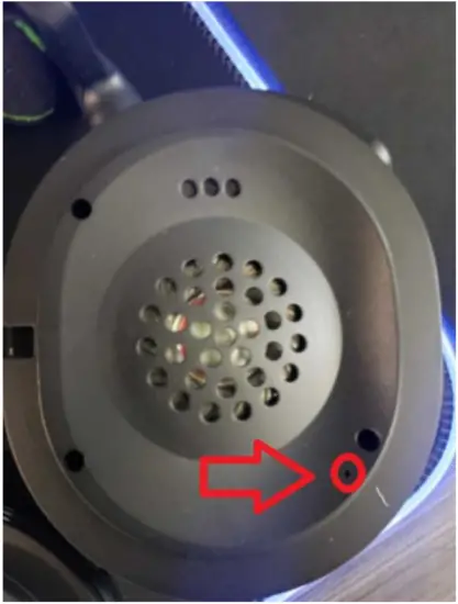 steelseries A49610 Arctis 7 Wireless Headset 7 Factory Reset Hole