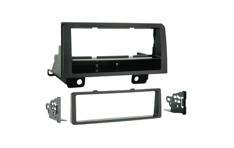 Metra 99-8210 Breakers Stereo Instruction Manual Metra 99-8210 Breakers Stereo Instruction Manual