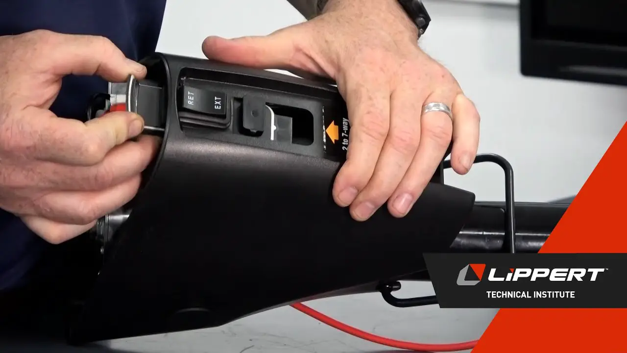 Lippert Powerstance Tongue Jack Owner's Manual