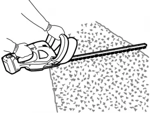 makita Cordless Hedge Trimmer - 7