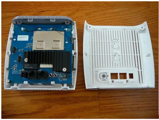 Qolsys IQ WiFi 6 Router - fig
