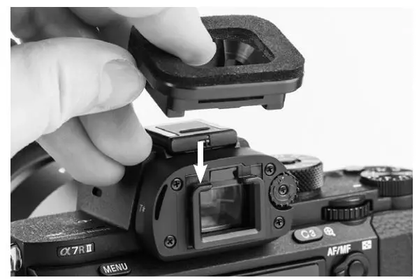 HYDROPHOBIA EP-S Eyepiece Attachment Rain Cover Instructions - Align the groove on the EP-F