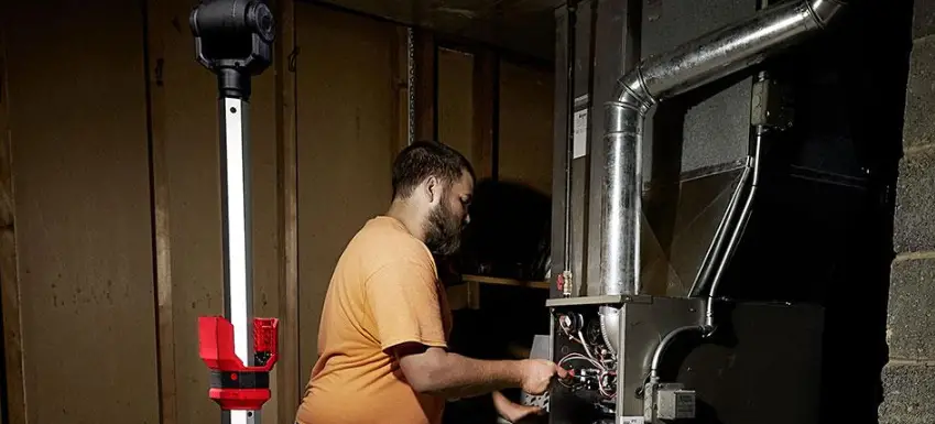 Milwaukee M12 Sal-0 1720mm 12v Li-ion Redlithium Cordless Led Stand Light Instruction Manual Milwaukee M12 Sal-0 1720mm 12v Li-ion Redlithium Cordless Led Stand Light Instruction Manual