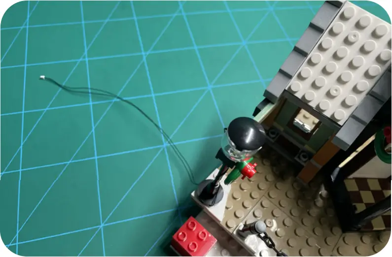 GAME OF BRICKS Light Kit for Winter Village Station Step 1_I