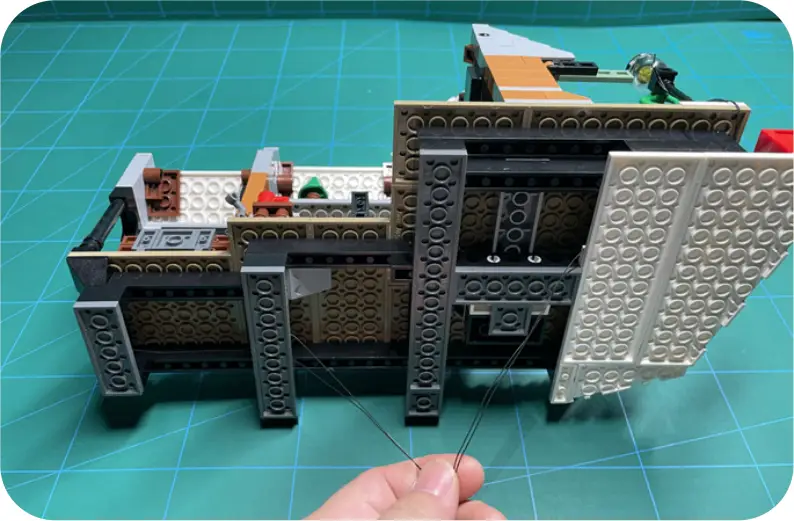 GAME OF BRICKS Light Kit for Winter Village Station Step 1_L