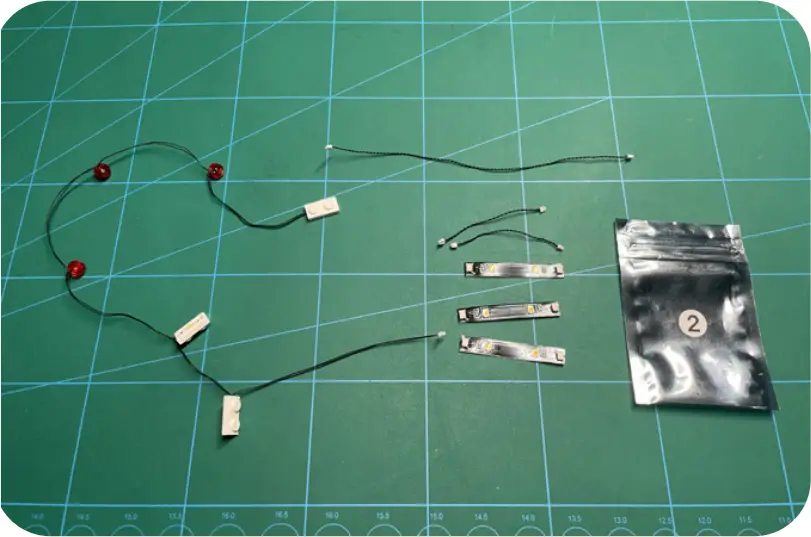 GAME OF BRICKS Light Kit for Winter Village Station Step 2_A