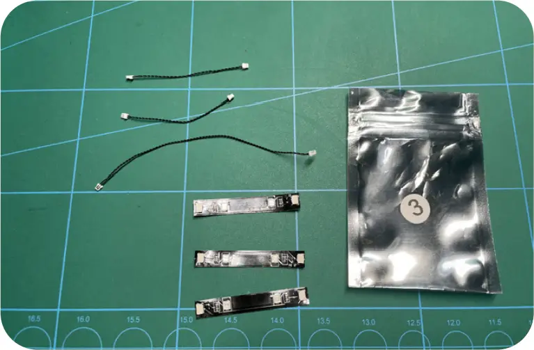 GAME OF BRICKS Light Kit for Winter Village Station Step 3_A