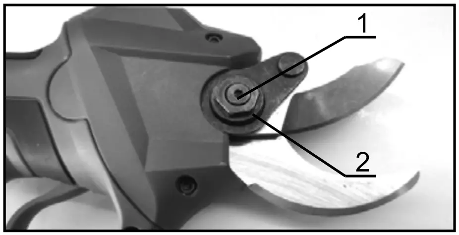 Adjustment for blade clearance