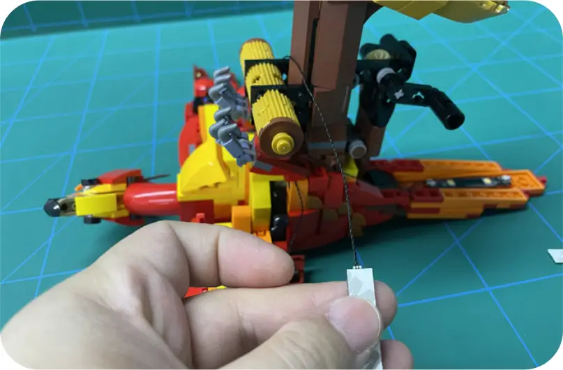 GAME OF BRICKS Light Kit for Fawkes, Dumbledore’s Phoenix Step 1_L