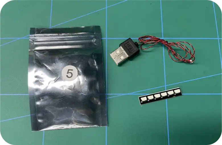 GAME OF BRICKS Light Kit for Fawkes, Dumbledore’s Phoenix Step 2_A