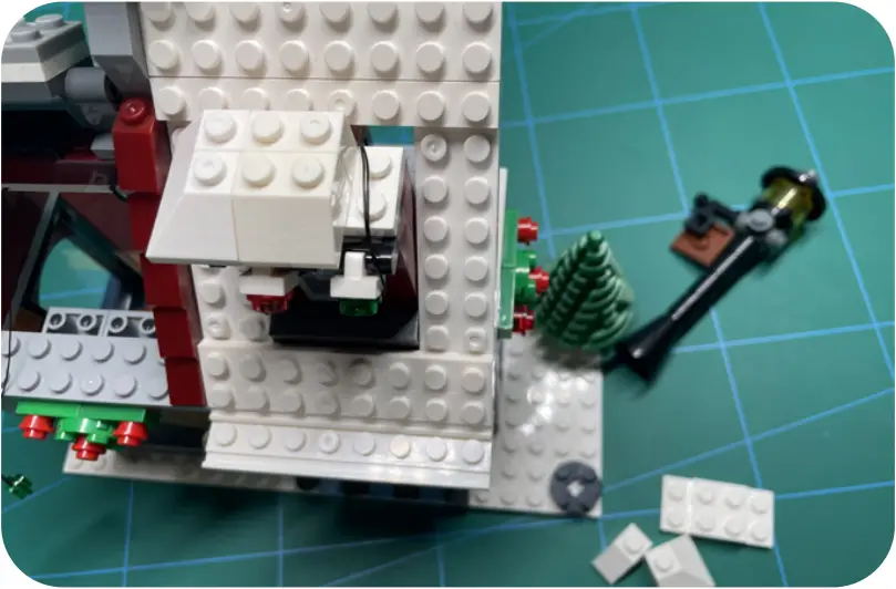 GAME OF BRICKS Light Kit for Winter Village Bakery Step 1_L