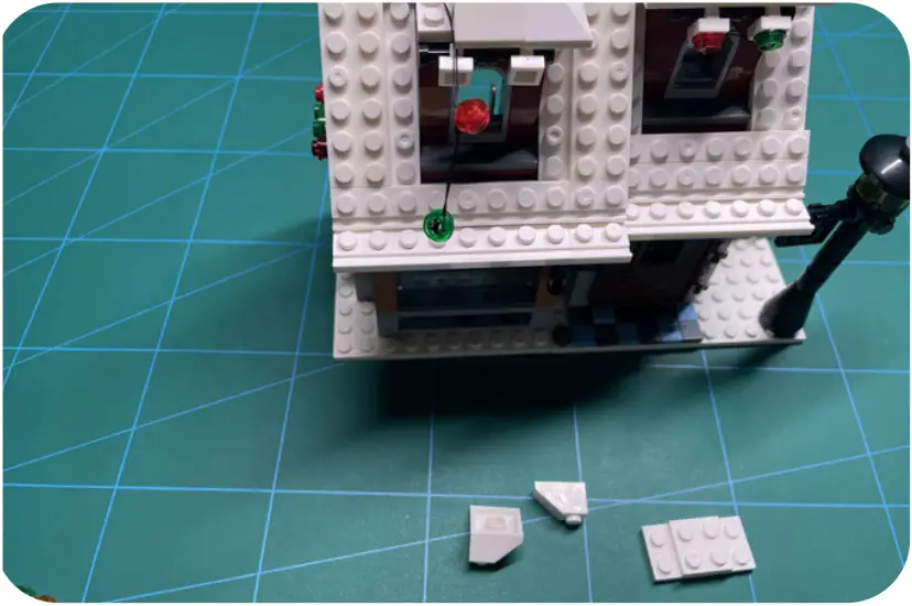 GAME OF BRICKS Light Kit for Winter Village Bakery Step 1_Q