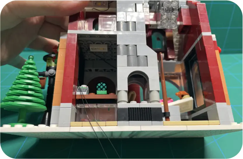 GAME OF BRICKS Light Kit for Winter Village Bakery Step 1_V