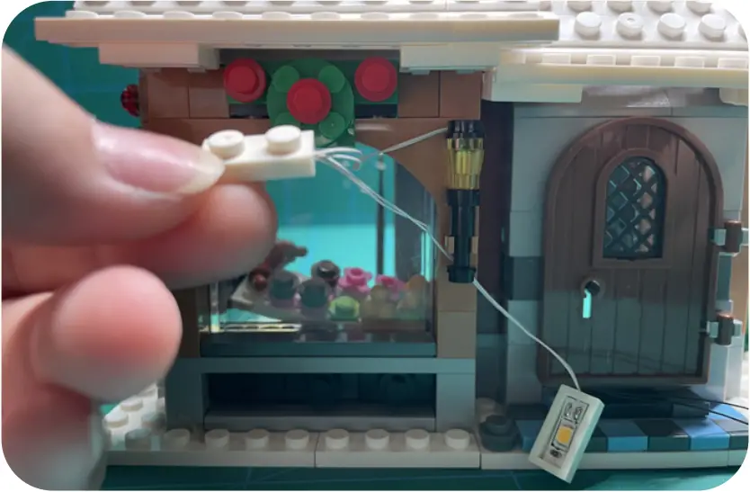 GAME OF BRICKS Light Kit for Winter Village Bakery Step 2_D